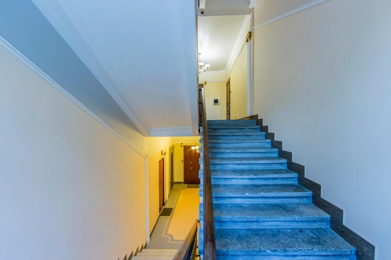 3-Room Apartments On Khreshchatyk. Building With Star Kiev Exteriör bild